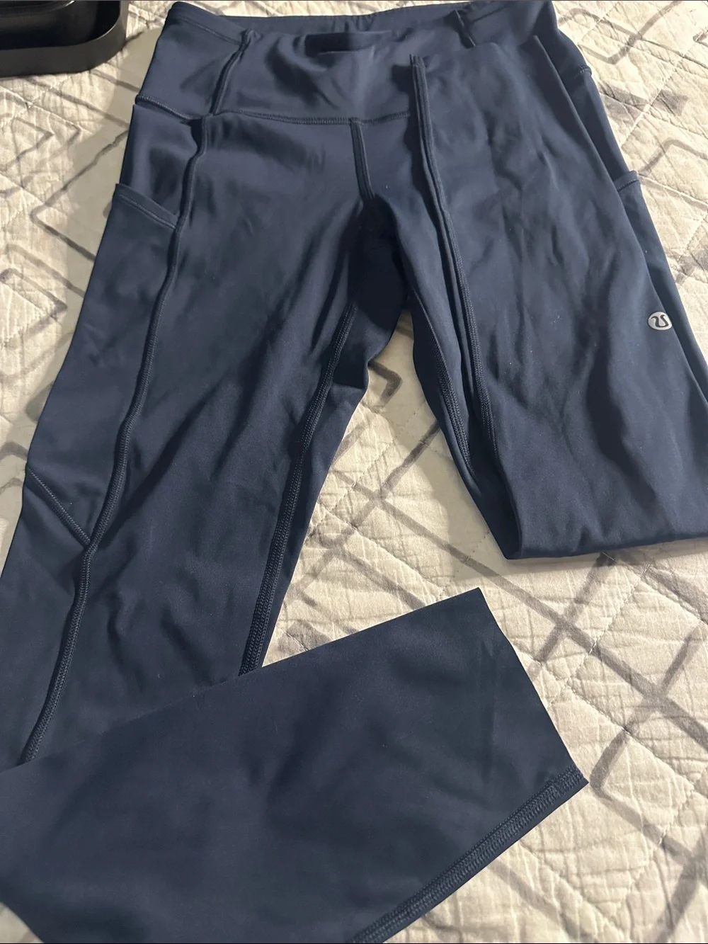 lululemon Navy High-Waist Performance Leggings, side pockets size 4
